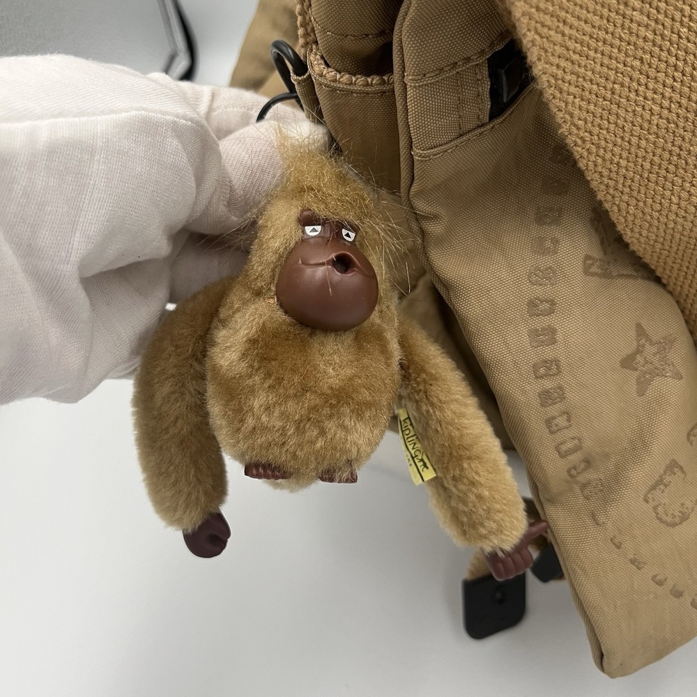 Vintage Kipling Messenger Bag Khaki Tan Nylon Crossbody  y2k Monkey Charm EUC - Picture 8 of 15